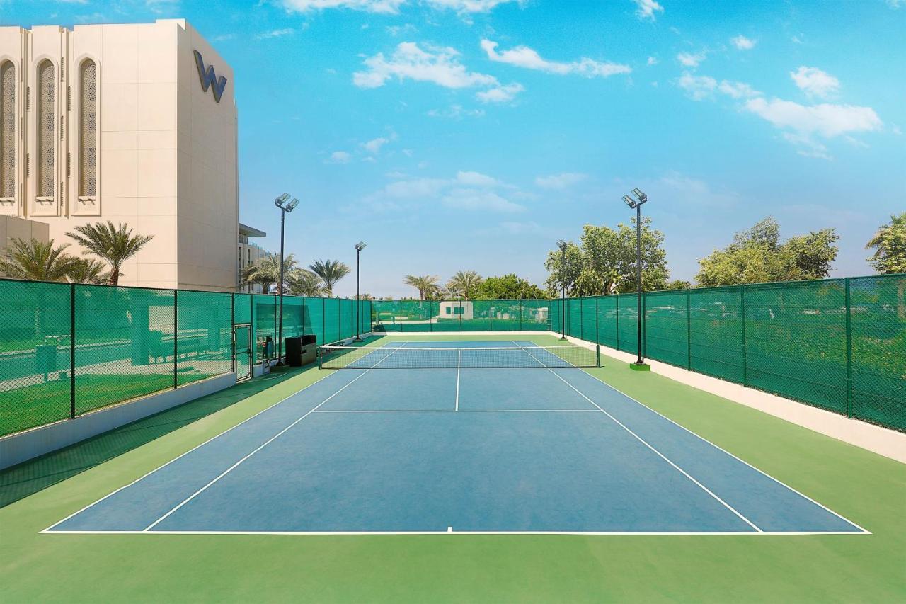 Готель W Маскат Екстер'єр фото Tennis court at the Westin Dubai
