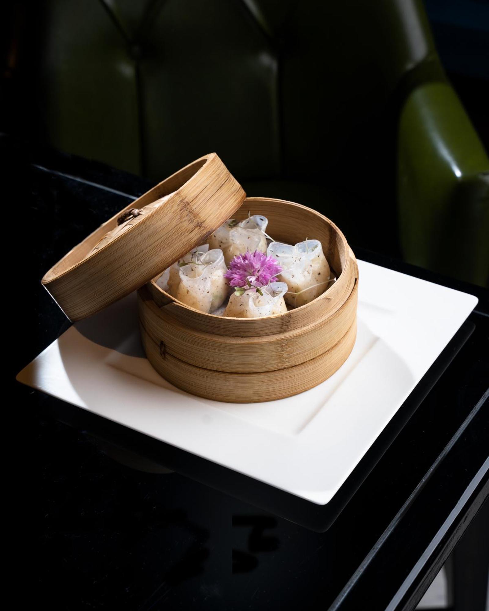 Готель W Маскат Екстер'єр фото Dim sum